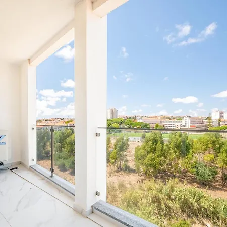 Guestready - Near The Beaches פארדס